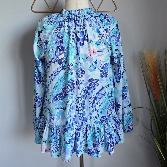 Lilly Pulitzer, Savanna Top Turquoise Oasis Wave After Wave Blouse Size Small - Picture 7 of 11